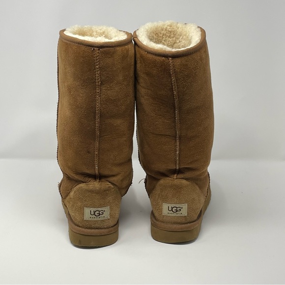 UGG Classic Tall Leather Boot in Chestnut US9 - Picture 3 of 7